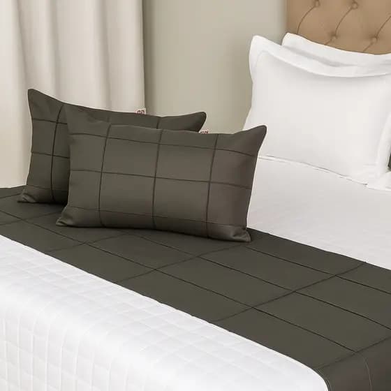 Kit Peseira King 2,60x45cm e 2 capas de almofada baguete drapeada