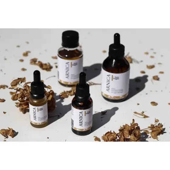Óleo Vegetal de Arnica 100% Natural e Puro | Alivia Dores, Hidratante e Fortalecedor Capilar