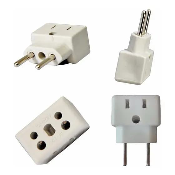 Adaptador Tomada 10a 15a 16a 20a = 110v 220v = PARA PRANCHA DE CABELO = NÃO DERRETE O ADAPTADOR = ANTI CHAMA ( modelo Bob Esponja ) 3 Pinos Para 2 Pinos = Pode ser utilizado em tomada padrão antigo ou tomada novo padrão nbr 14136