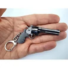 Chaveiro Miniatura Metal Quadrado rdr2 arthur morgan