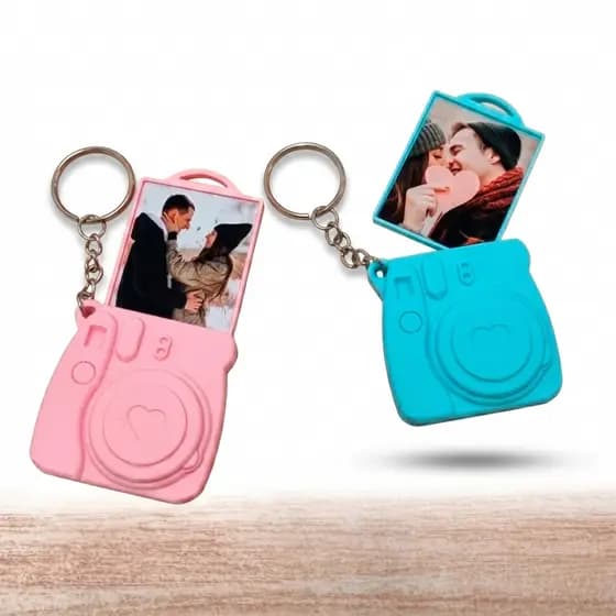 Kit 2 Chaveiros Câmera Retrô Porta Foto Personalizado Presente Dia dos Namorados Mães Amigos