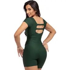 Macaquinho Feminino Academia Macacão Fitness Manga Curta Detalhe nas Costas Meia Coxa Suplex