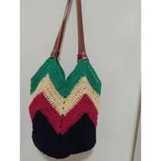 bolsa de crochê com alça de couro/bolsa  elegante de crochê