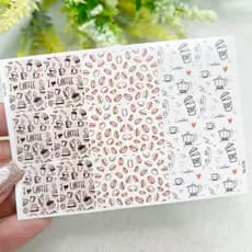 Adesivos de unhas apaixonados por coffe Adesivos,películas,unhas,nails art,unhas decoradas,decoração de unha,unha delicada,cartela de unha,Queyti películas para unhas,não é adesivo 3d,não é artesanal