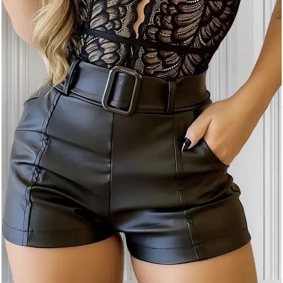 Short De Couro Feminino Preto Com Fivela Tecido Couro Cirre Fake