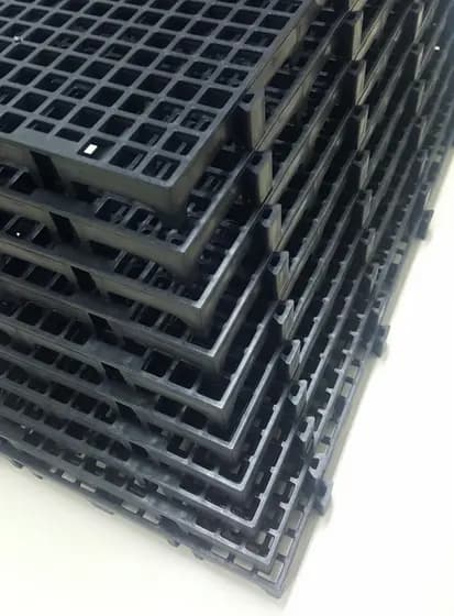 Estrado Plastico Preto 50x25x2,5cm - Pallet Palete
