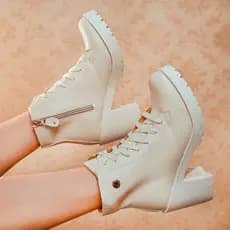 Bota Coturno Cano Curto Salto Tratorado Feminino Blogueira Off White