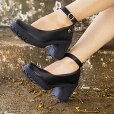 Sapato Boneca Scarpin Salto Tratorado Tira Tornozelo Fivela