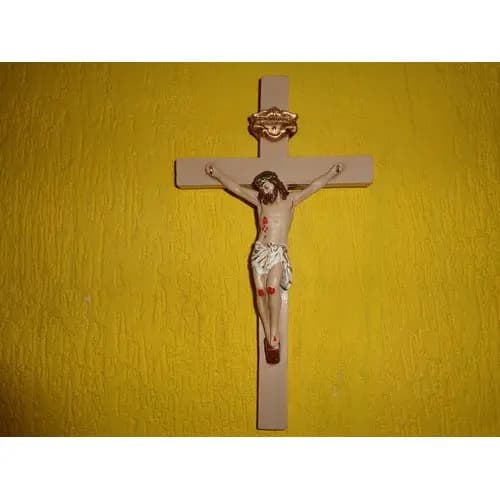 14 Crucifixo De Parede Em Gesso (p) Medida 28 Cm X 15cm