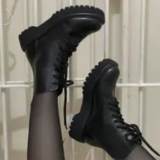 Coturno Feminino Preto Tratorada Tendencia Blogueiras Atemporal Luxo