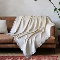 Manta Para Sofa e Cama Decorativa 1,50m x 1,20m Viena Lisa 100% Algodão Crú