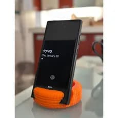 Suporte para Celular Estilo Pneu – Robustez e Estilo em Cada Detalhe