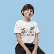 Camiseta Infantil Hakuna Matata Desenho Infantil Leão Rei Leão 100% Algodão Premium fio 30.1