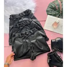 Short courino couro fake com Cordinha Cinto preto Show Festa Curto Estilosa