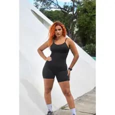 Macacão gringo Beatriz de shorts curto e alcinhas costas fechadas em suplex moda gringa blogueira fitness festas