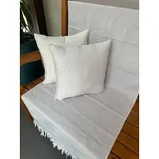 kit Peseira Queem Jacquard 2,20m x 0,60m + 2 Almogadas Cheias 43cm x 43cm para Sofá, Camas e Cadeiras