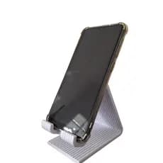 Suporte de Celular de Mesa em Plástico – Portátil e Resistente