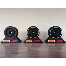 Mini Pneu Fórmula 1 Pirelli 2026 – Peça Decorativa e Colecionável