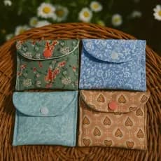 Moedeiro Porta Moedas Nécessaire Mini Bolsinha Feminina Niqueleira Lembrancinha Tecido.