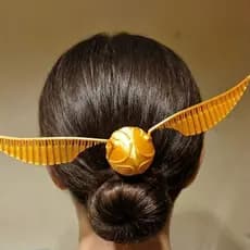 Presilha de cabelo Pomo de Ouro – Acessório Temático Harry Potter PotterHead