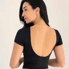 Blusa Cropped liso Feminina forrada Preta Manga Curta Costas Abertas suplex