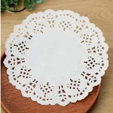 Kit 100 Toalha de Papel Rendada Redonda Doilies Sousplat Descartável Convite Decoração 31cm 36cm