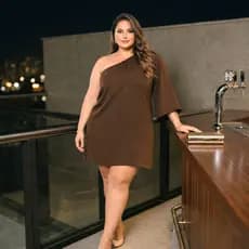 Vestido Plus Size Curto Um Ombro Só Noturno – Festa Balada Moda Plus Size do 46 ao 58