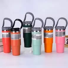 Copo Térmico Aço Inox com canudo. parede dupla a vácuo quente e frio 900ml super gualidade