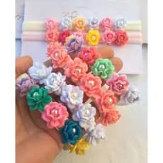 Flores para bebê na faixinha "slim" meia de seda