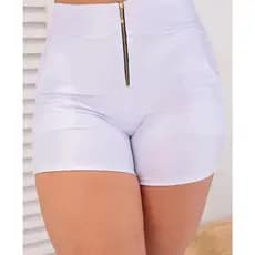 Short Curto Feminino Cirrê com Zíper Dourado Cintura Alta Tecido em Couro Fake