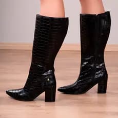 Bota Feminina Croco Domidona Animal Print Cano Longo Bico Fino Salto Grosso