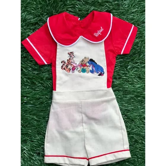 roupinha bordada com tema/jardineira temática Ursinho Pooh/roupa infantil do Ursinho Pooh