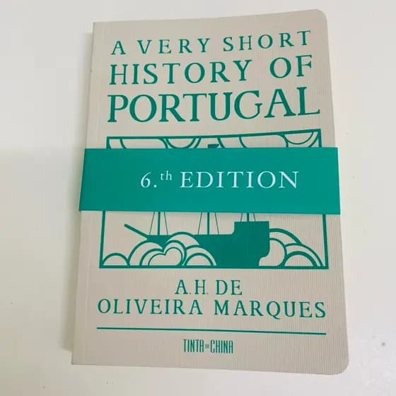 Livro Fisico - A Very Short History Of Portugal 6.th Edition idioma inglês