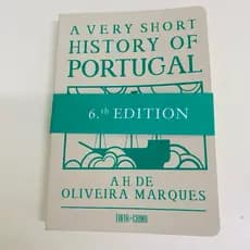 Livro Fisico - A Very Short History Of Portugal 6.th Edition idioma inglês