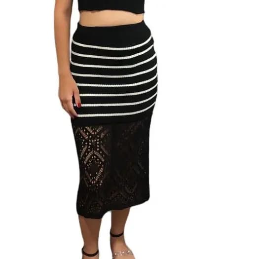 saia midi de tricot canelada e  barra rendada