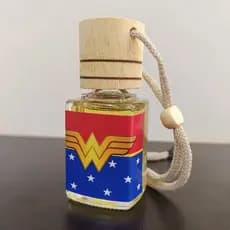 Cheirinho para carro Mulher Maravilha aromatizador aromas de perfumes importados Geek