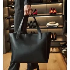 Bolsa Feminina Grande com Zíper Seguro e Carteira Inclusa – Ideal para Sua Rotina