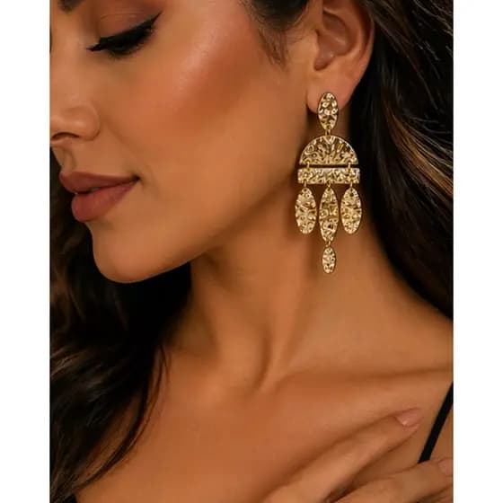 Brinco Dourado Feminino Grande Luxo Texturizado Elegante Leve Festa Moda Tendência 2026