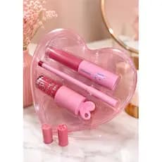 Kit Gloss + Lápis Labial Inspirado na Linha Love – Alta Pigmentação e Longa Duração