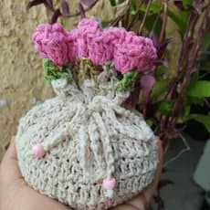 Peso de porta de crochê/Peso de porta com flores/ Não acompanha a areia