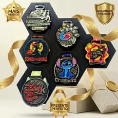 Kit Porta Medalhas MDF Parede Hexagonal Colméia com Variação de Cores Bike Corrida Futebol Decor