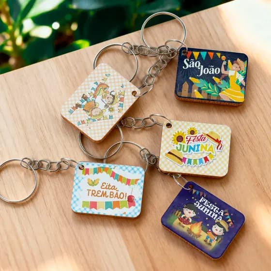 Lembrancinhas MDF Chaveiros Festa Junina Chapéus Xadrez  - Kit de 100 unidades