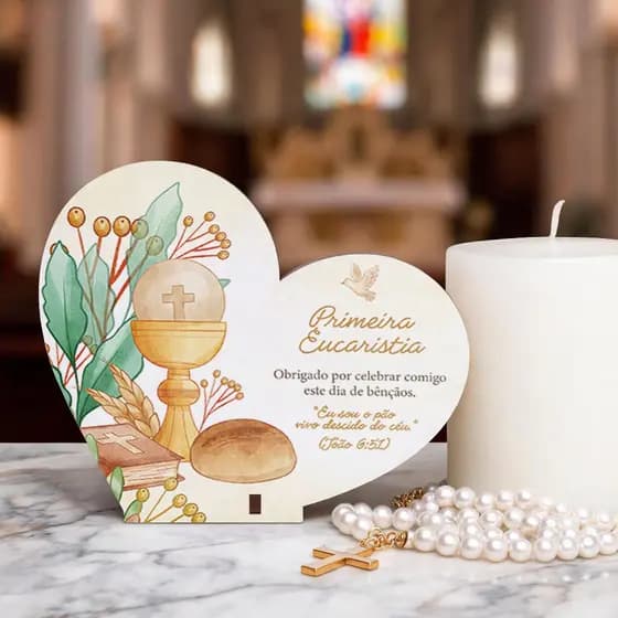 Lembrancinha Coração Primeira Eucaristia MDF Decoração para Eventos Religiosos - Kit de 45 unidades