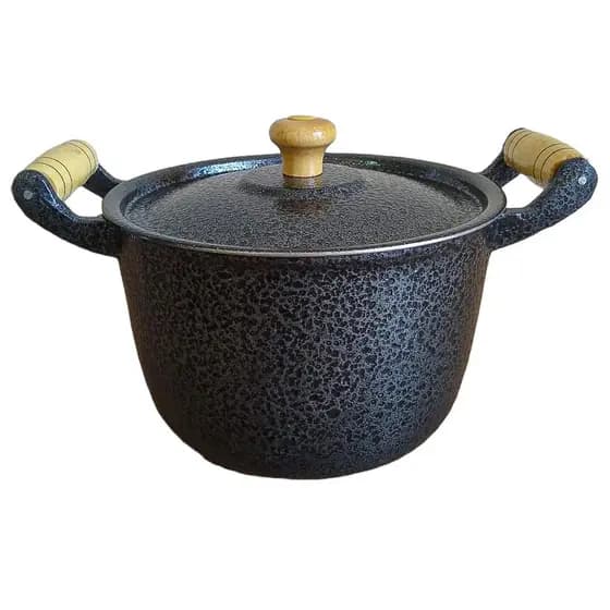 Caldeirão Preto Alumínio Fundido Batido Grosso 18 cm Cabo de Madeira