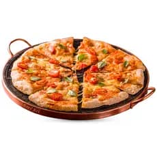 Forma Assadeira  De Pedra Sabão Para Pizza 31 Centímetros Com Alça e Contorno De Cobre