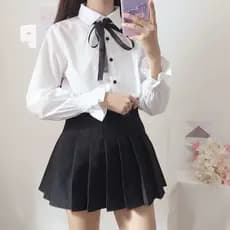 (Liu) Saia Pregueada Com Cal A De Septo A + Camisa Japonesa De Manga Comprida Com La O Branca, Terno Feminino Estolo C
