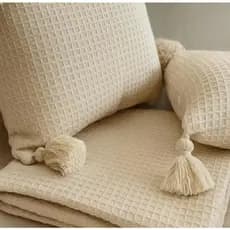 Kit Manta Pompom Sofa Luxo fibras naturais, 100% algodão e duas capas de almofadas 45x45 lindissima