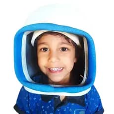 capacete de astronauta em espuma