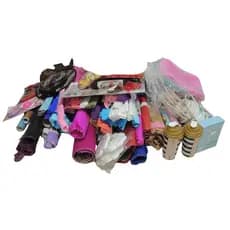 Lote de Produtos de Papelaria papeis diversos e alguns brinquedos