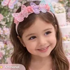 Tiara Jardim Encantado Candy Color Borboletas Luxo | Faixinha Bebê Slim com Flores e Strass